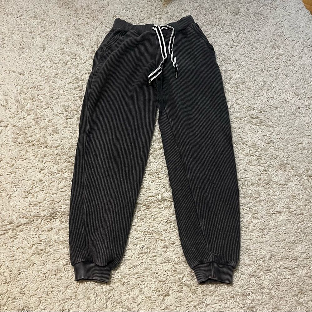 Aerie ribbed dark grey joggers size small